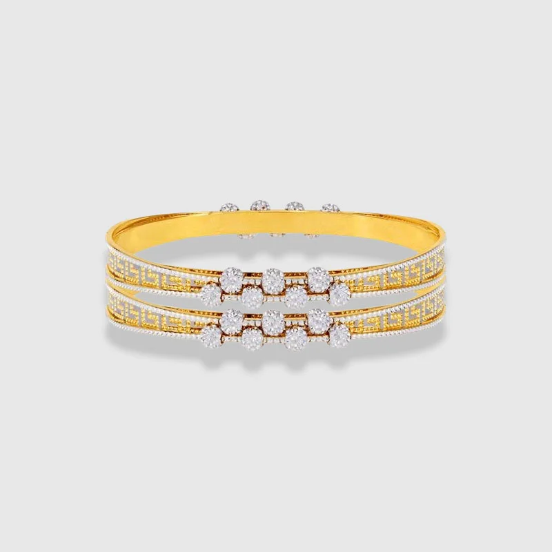 Elegant Channel-Link Bangle